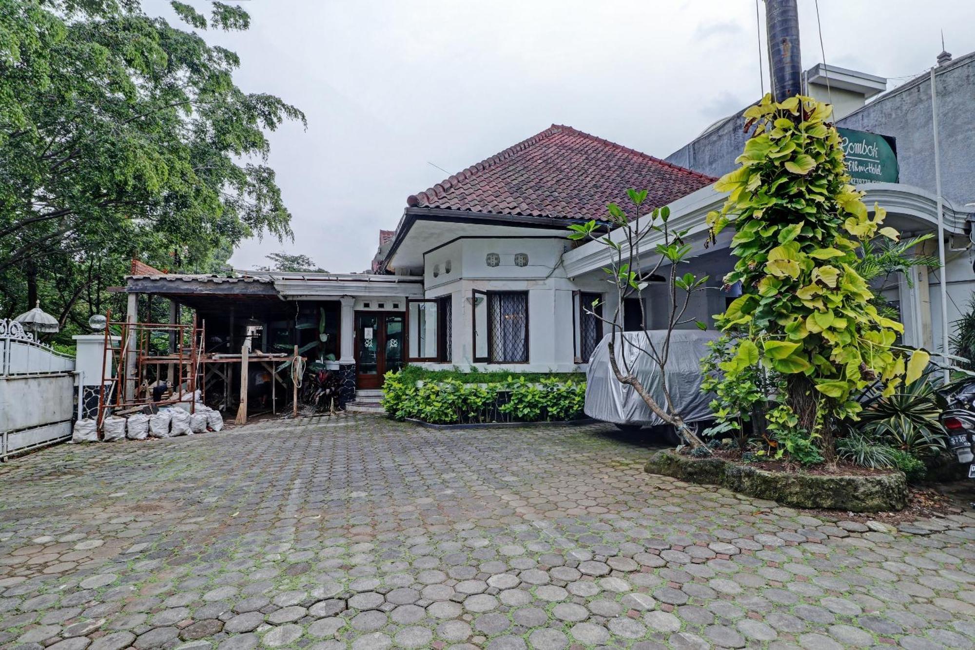 Hotel O Bandung Near Stadion Siliwangi Formerly The Ethnic Hotel Бандунг Экстерьер фото